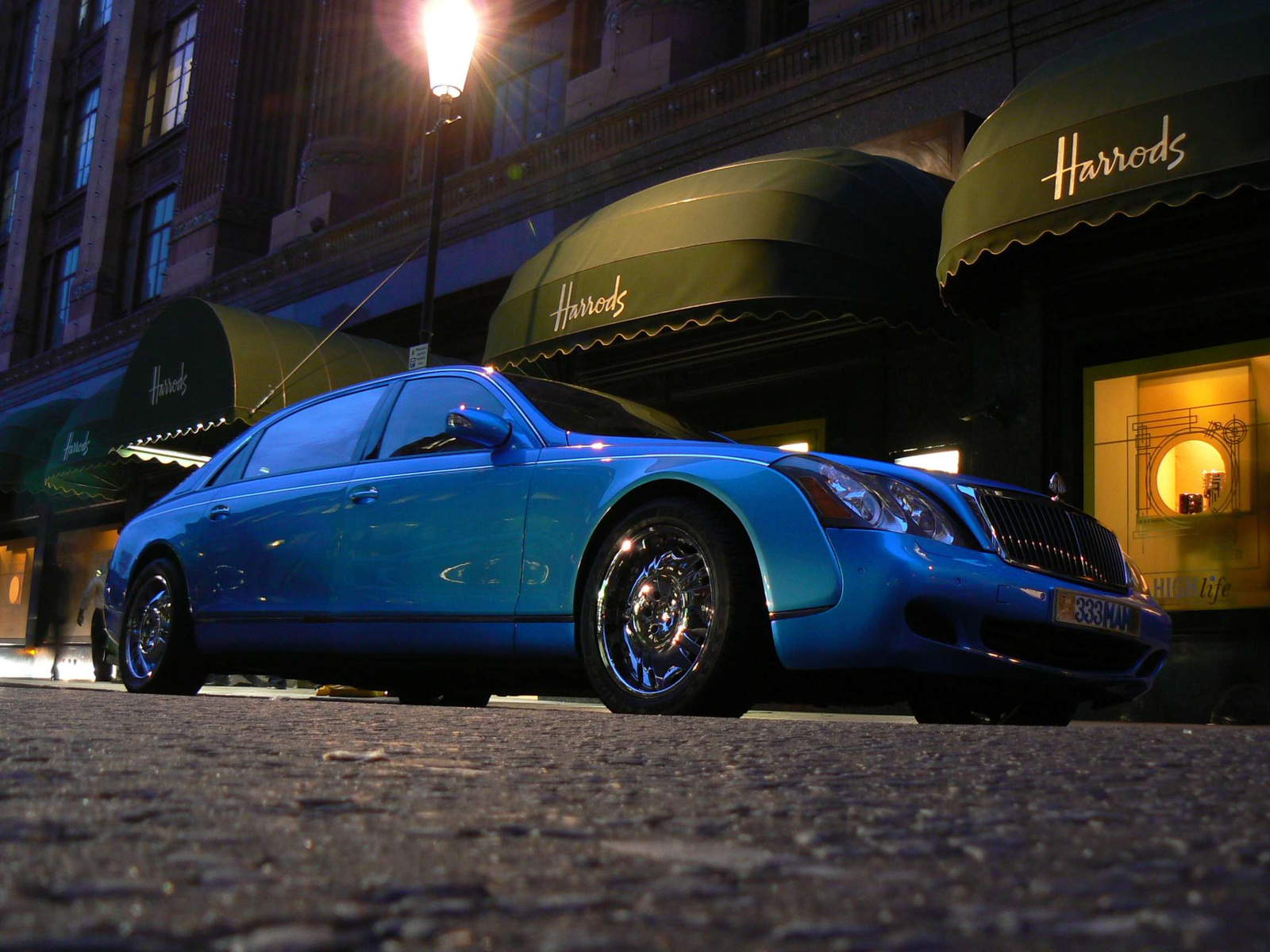 (7) Maybach 62