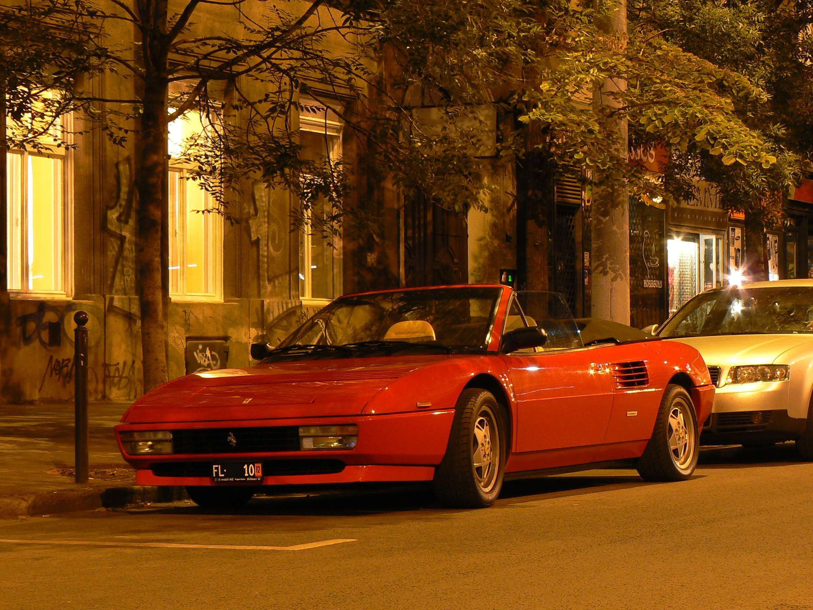 Ferrari Mondial 006