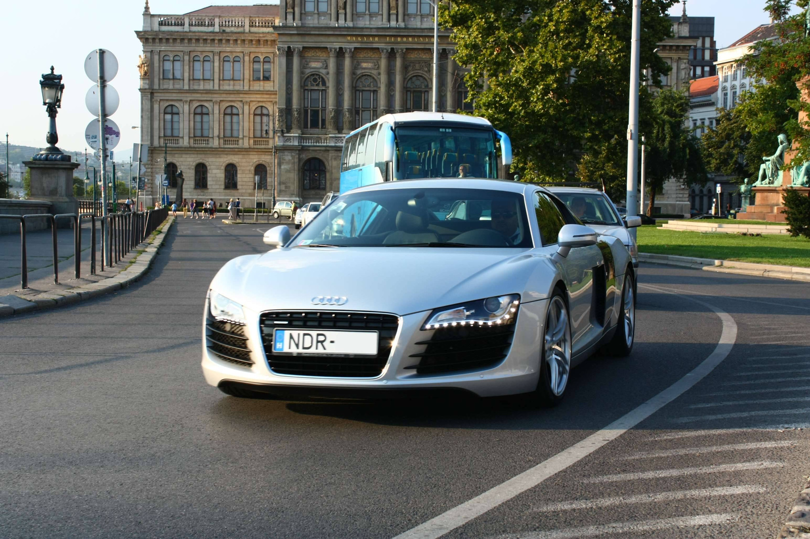 Audi R8 102