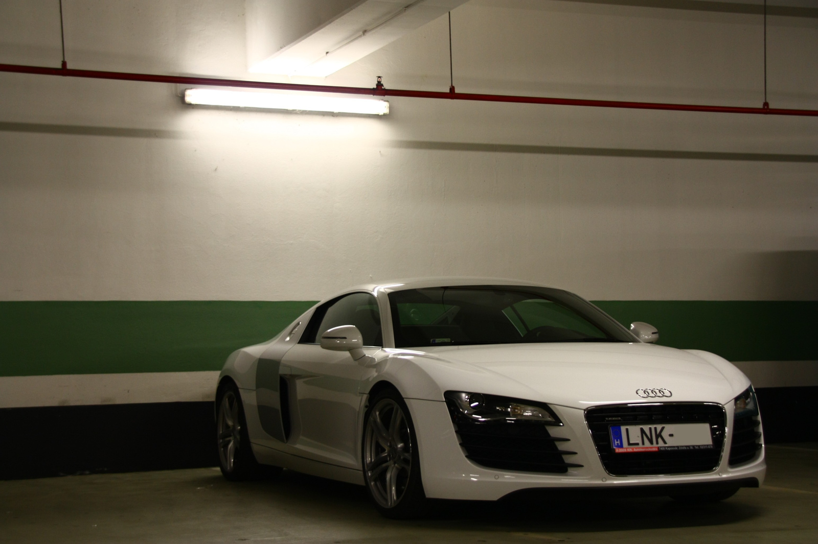 Audi R8 120