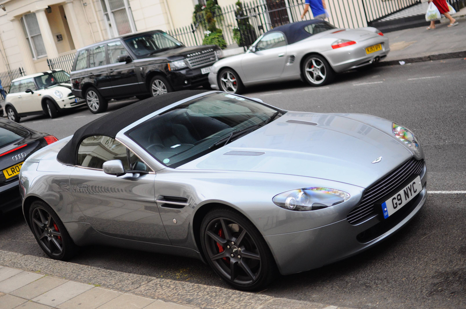 Aston Martin V8 Vantage Roadster