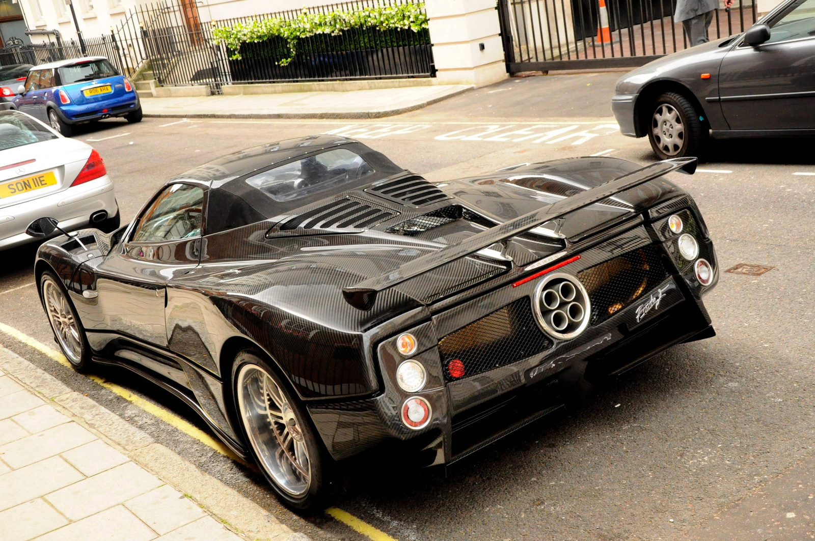 Pagani Zonda Roadster F