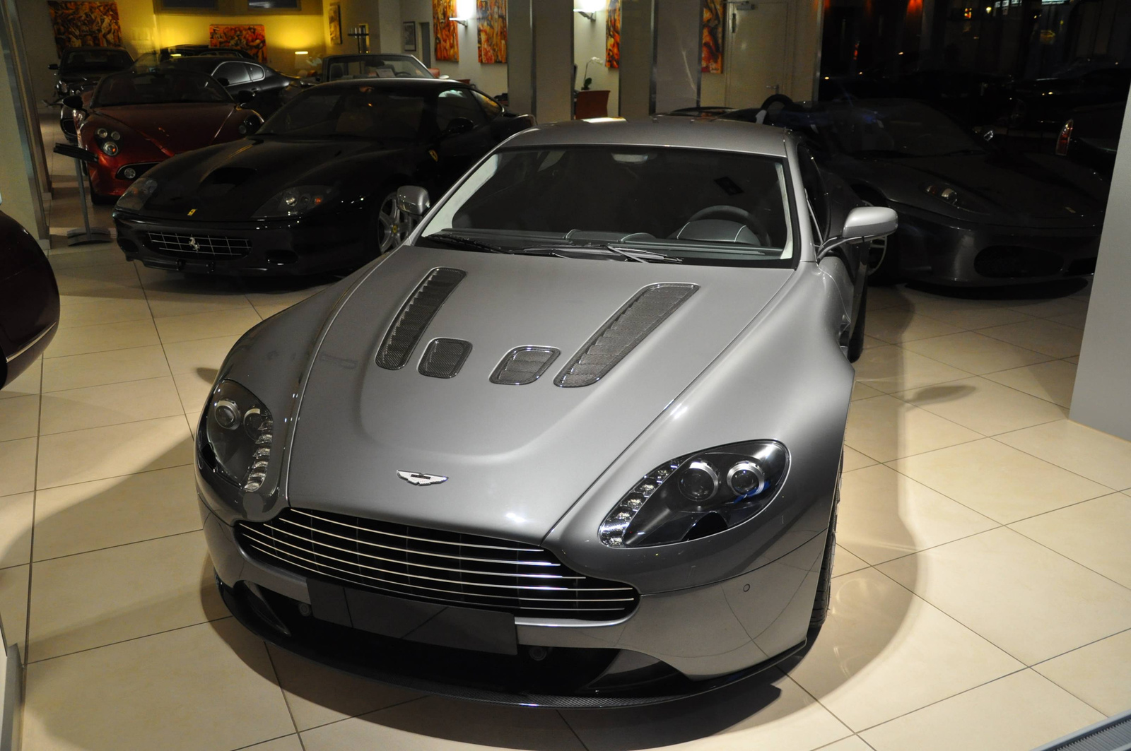 V12 Vantage