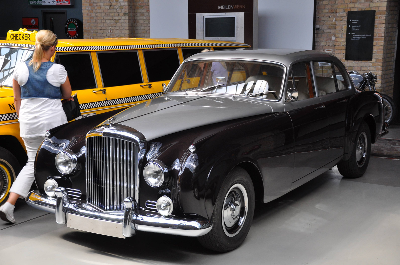 Bentley S1