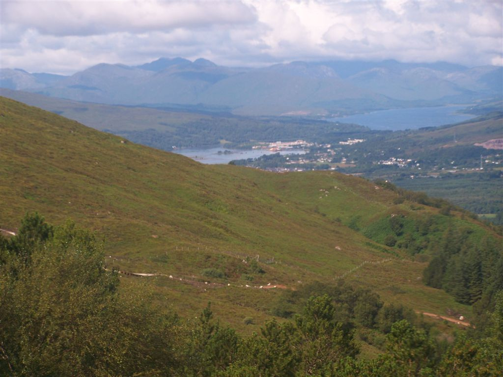 Aonach Mòr, a Loch Linnhe vége és a Loch Eil