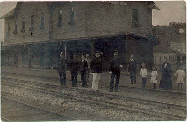 Salgótarján régen, vasútállomási sínek