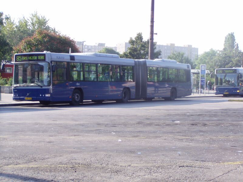 volvo-7700-060902