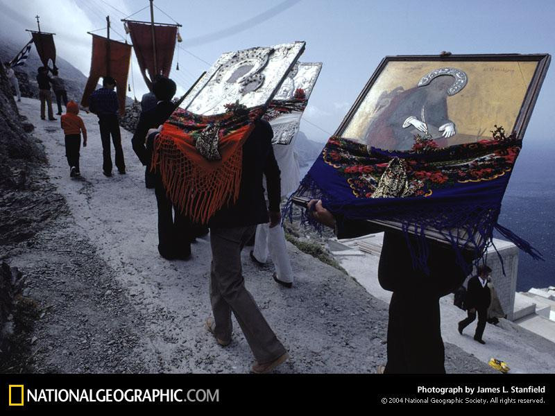 easter-procession-415693-sw (Medium)