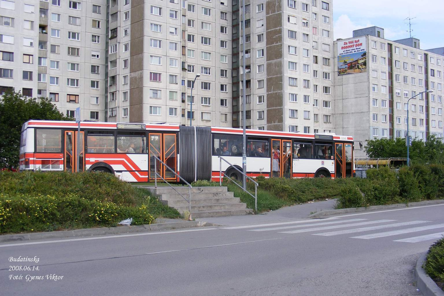 Pozsonyi busz BA-873AD 1