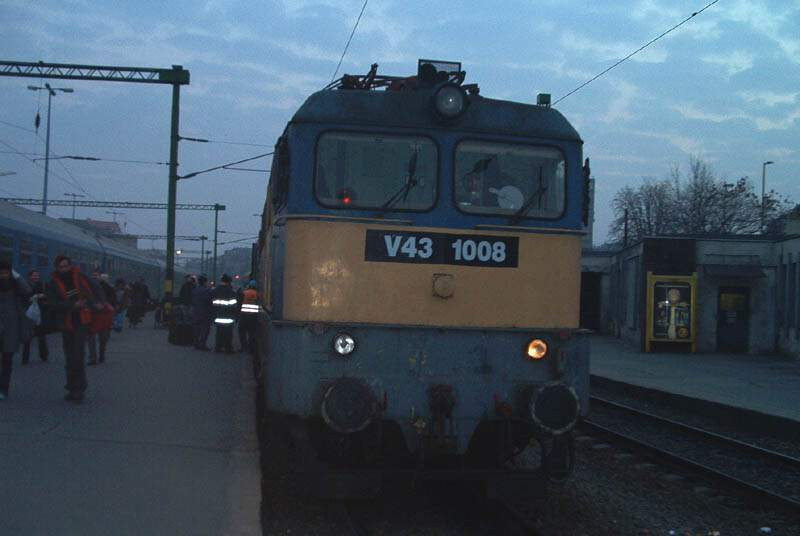 V43-1008 2