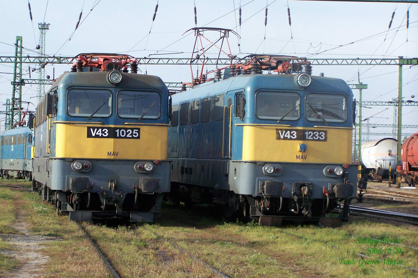 V43-1025+V43-1233 1