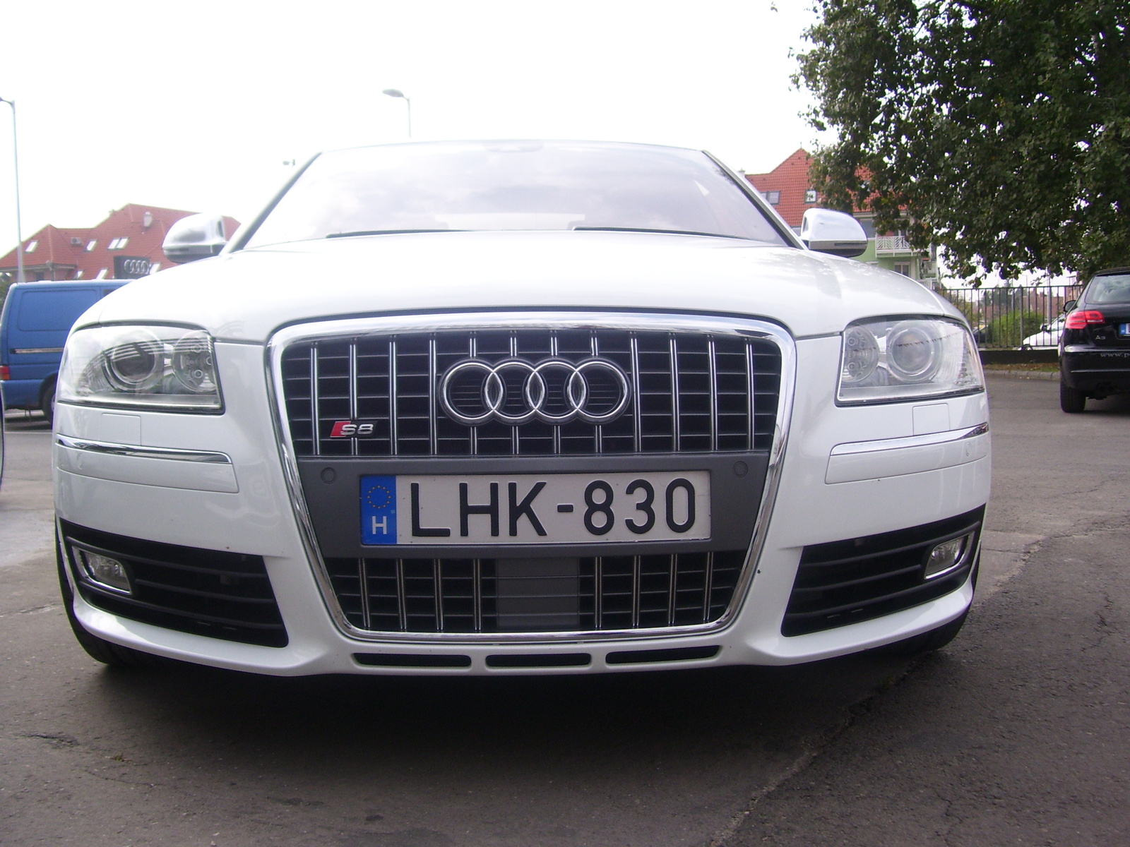 Audi S8