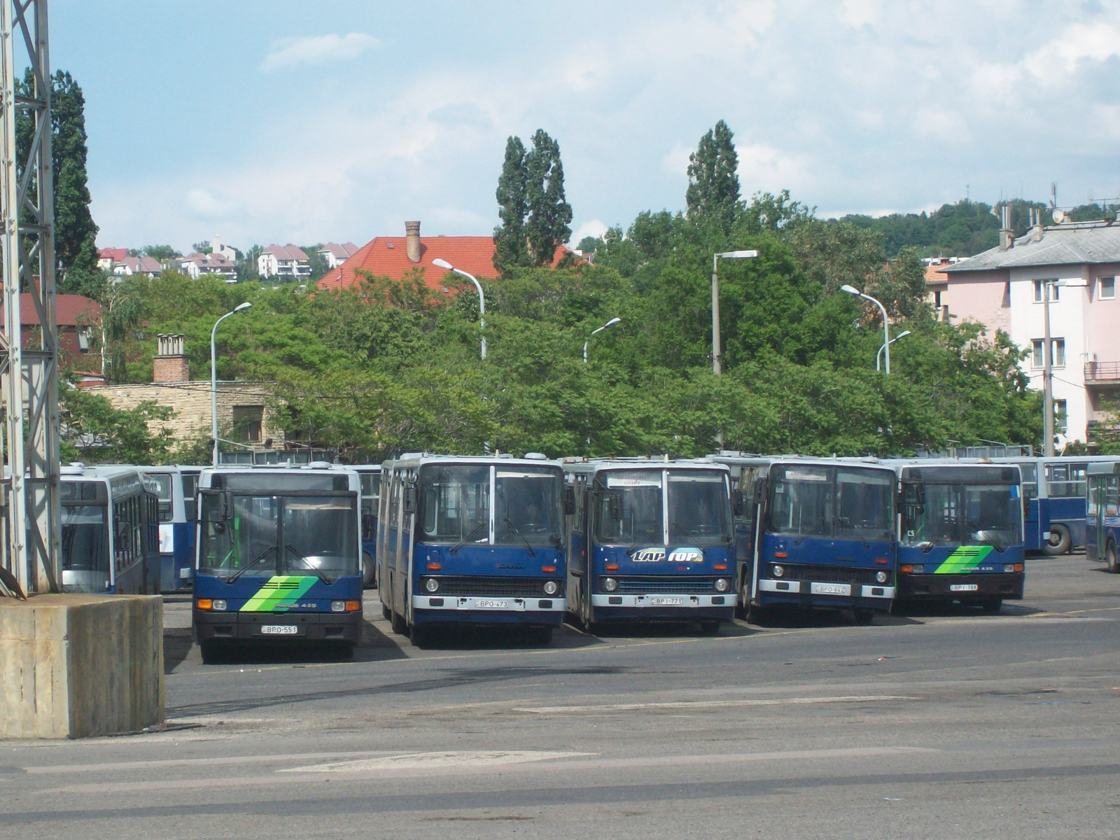 IKARUS sor 2